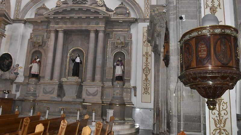 El-interior-del-templo